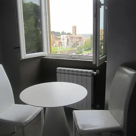 Colosseo Panoramic بيت ضيافة روما
